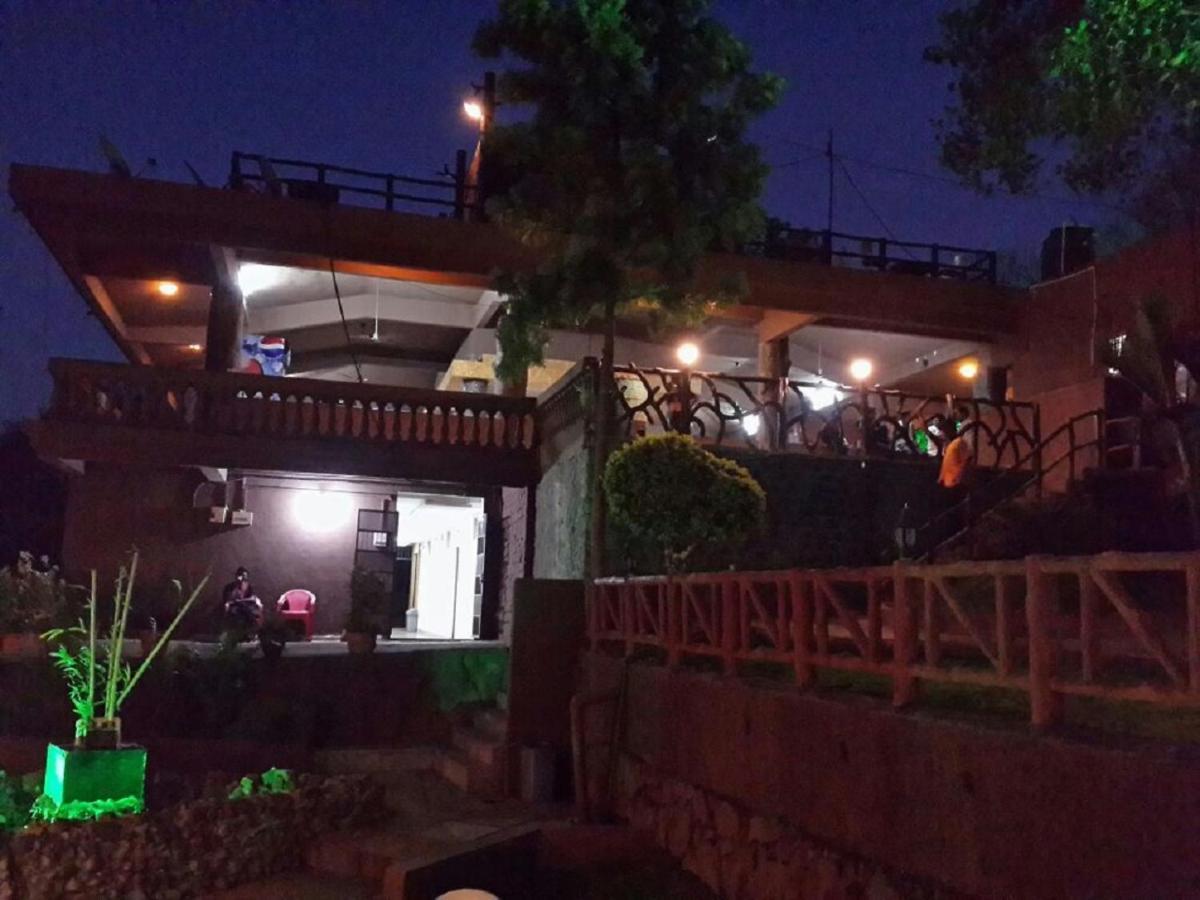 Resort Wood Pune