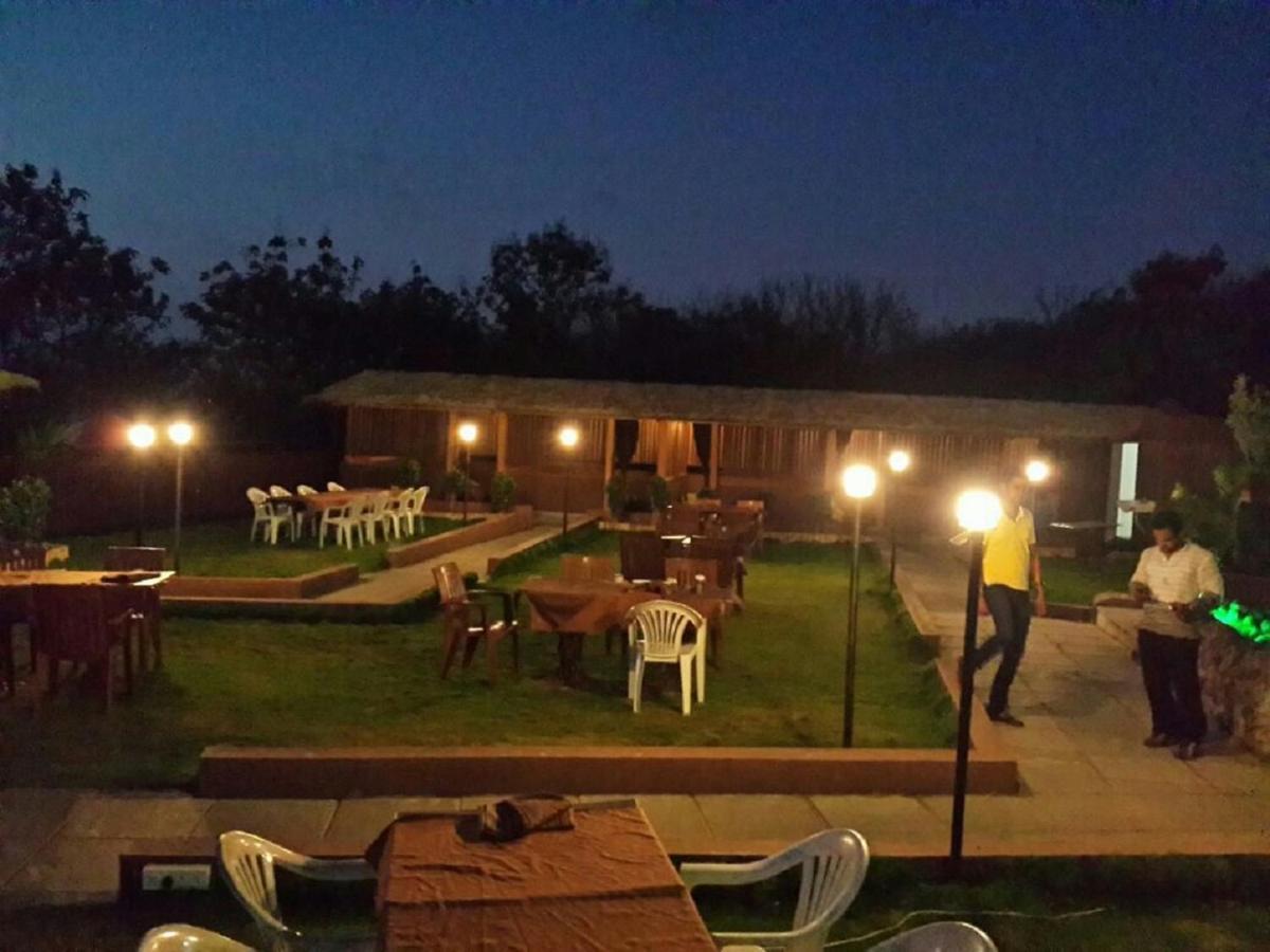 Resort Wood *